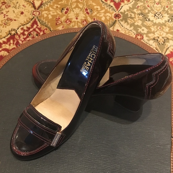 Michael Kors Oxford Patent Chunky Heel Pumps - Picture 3 of 8